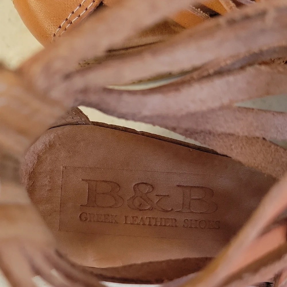 B&B Greek Leather Size 39 Tan Wedge Sandals With Zipper Back Closure